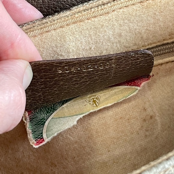 Vintage Gucci flap shoulder bag - Picture 13 of 16